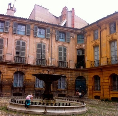 Автопутешествие по Провансу с сим-картой для путешествий GlobalSim