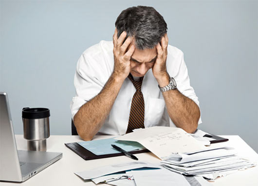 Как узнать, есть ли задолженность перед заграничной поездкой?