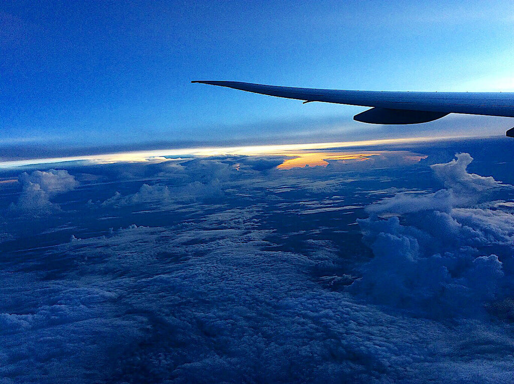 Как находить дешевые авиабилеты и экономить на перелетах?