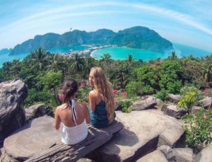 найдите попутчика на сайте махнем