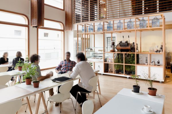 Полезная информация о Wi-Fi, интернет-кафе в Париже