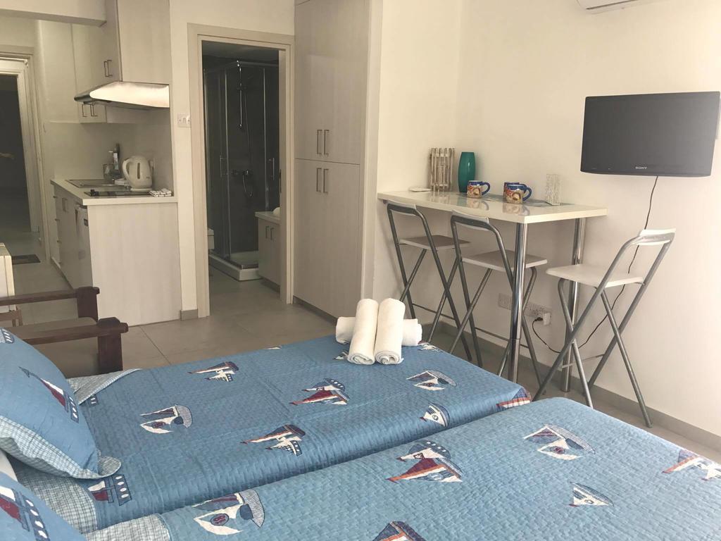 отель MARIA HOTEL APTS в Айя-Напе 