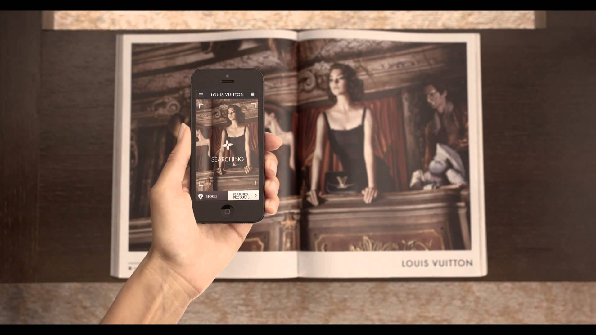 приложения для модников Louis Vuitton Pass