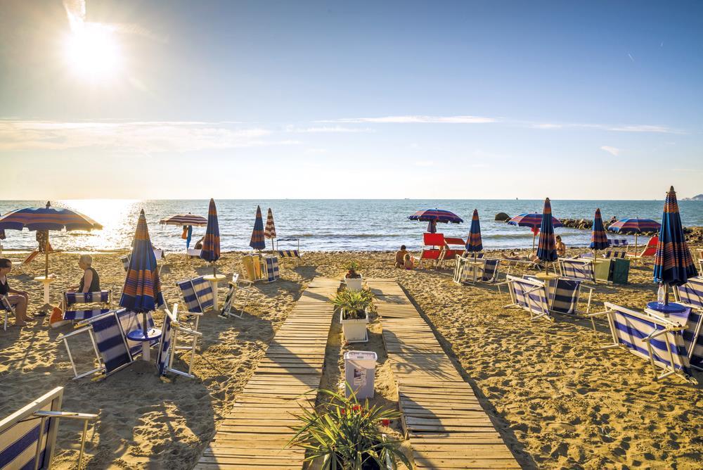 сентябрьский отпуск в Албании (Голем, Дуррес) и отзыв о тарифе от Vodafone