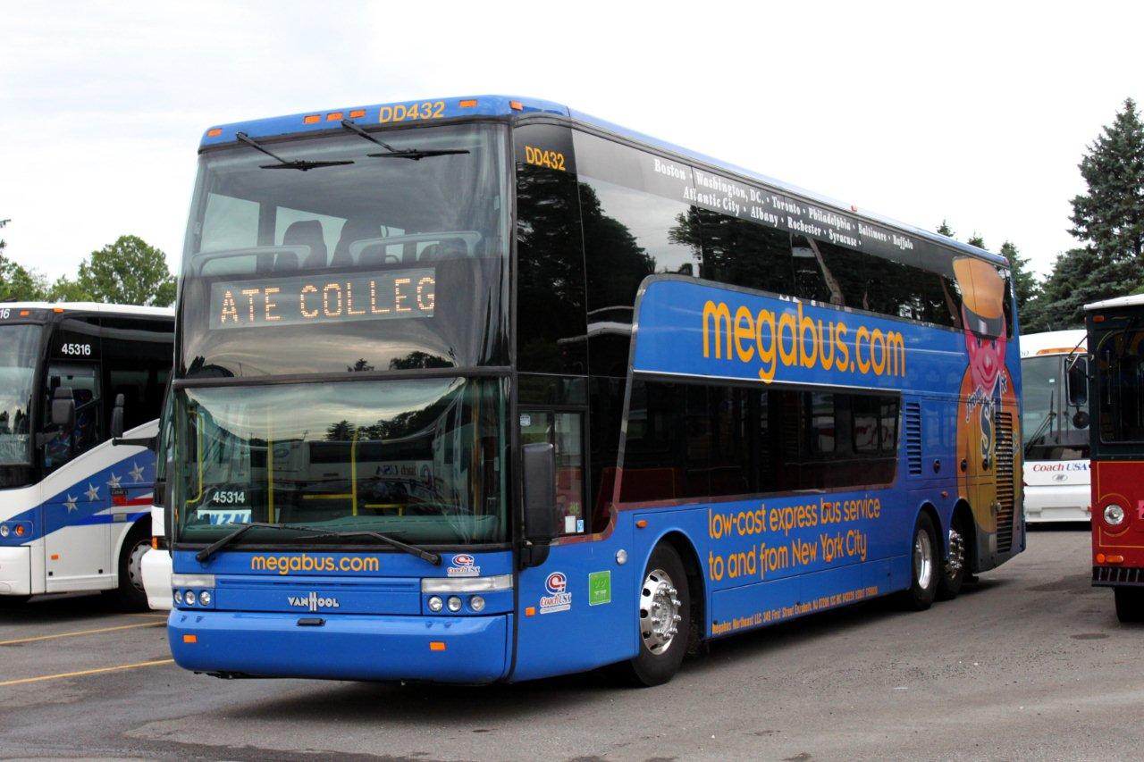 Исследуем Америку самым бюджетным способом – покупаем билет на автобус