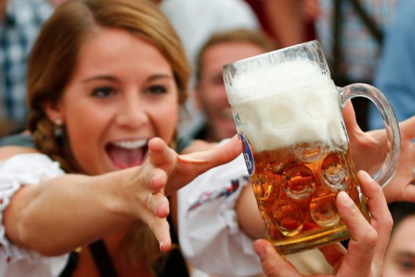 Мальчишник на Октоберфесте в Мюнхене и чем мне понравилась сим-карта от Ortel Mobile?