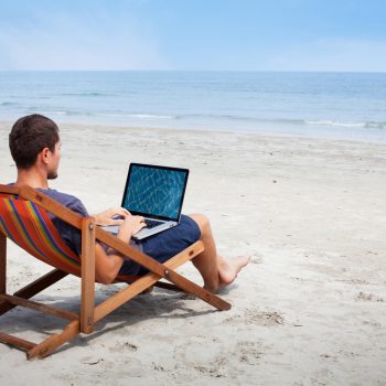 Как зарабатывать на своем хобби, путешествуя?