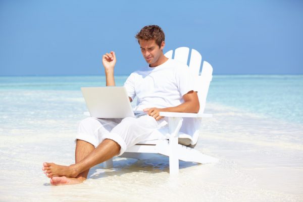 Как продуктивно работать и путешествовать: полезные советы