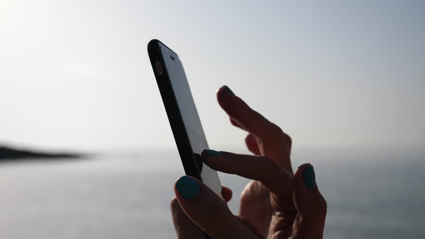 Теле 2 проанализировал активность абонентов в роуминге в период зимних праздников