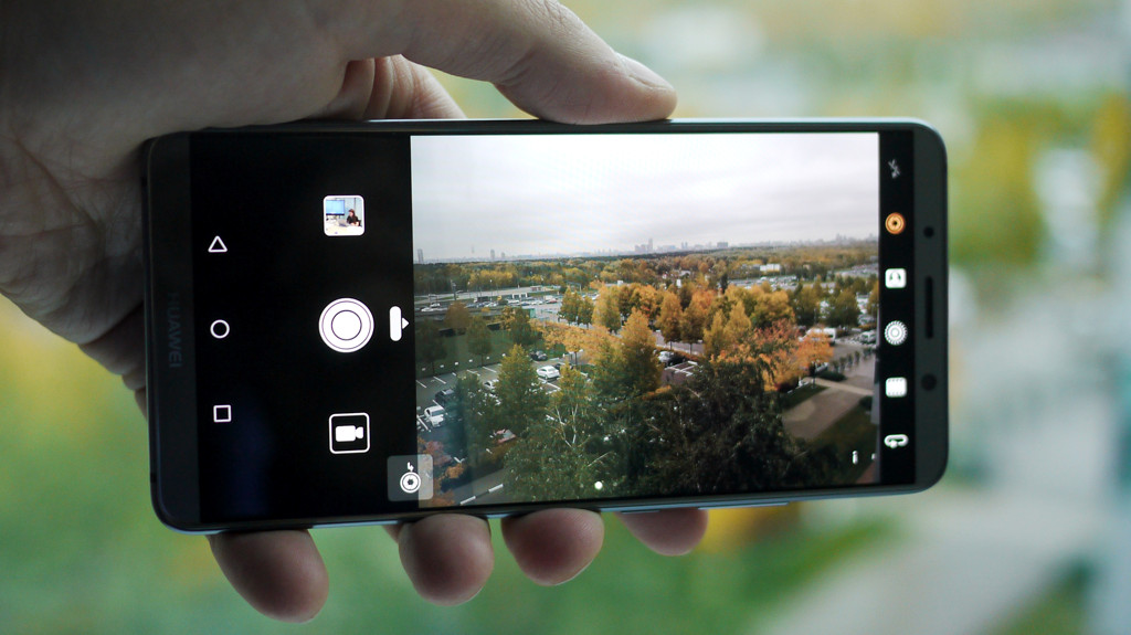 Как сделать смартфон туриста ещё эффективнее?