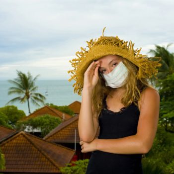 Как не заразиться во время отпуска: правила простой дезинфекции в номере отеля