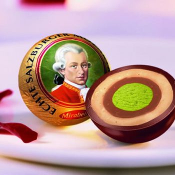 Лучшие сувениры из путешествия в Австрию: что привезти в подарок?