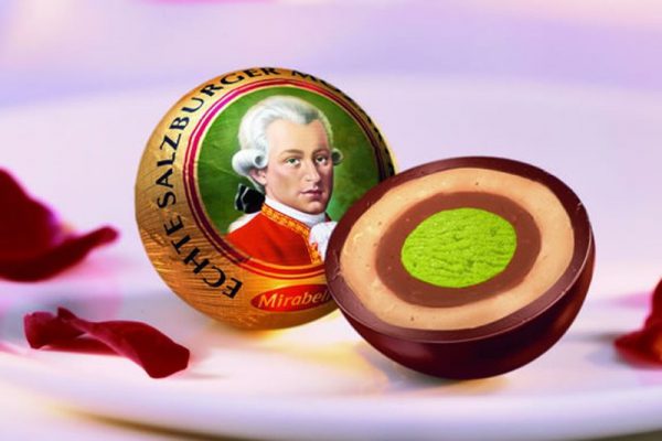 Лучшие сувениры из путешествия в Австрию: что привезти в подарок?