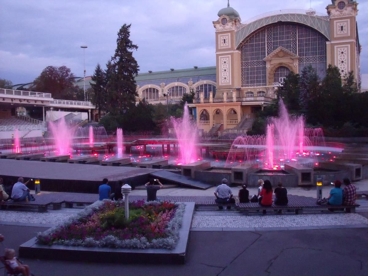 Стоит ли покупать автобусный тур по Европе?