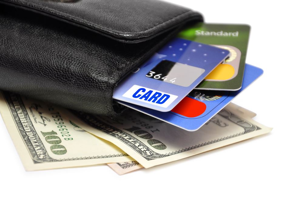 Как быть с деньгами в путешествии: финансовые лайфхаки