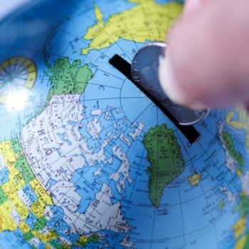 Как быть с деньгами в путешествии: финансовые лайфхаки для туристов