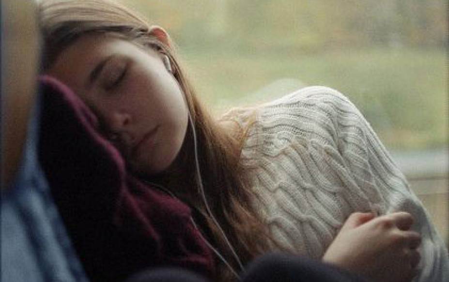 Как быстро уснуть в автобусе и не чувствовать себя усталым после ночи в дороге?