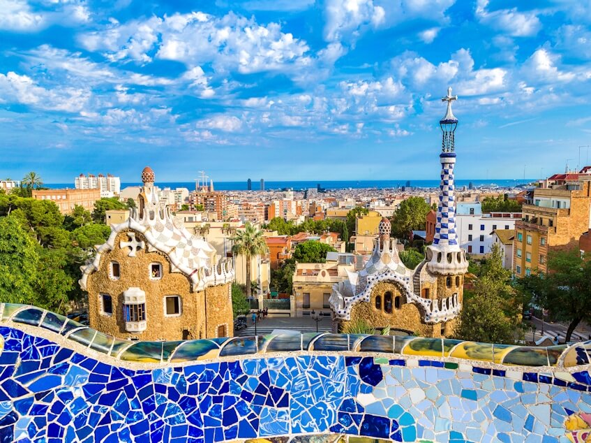 Подключаем выгодный тариф в России для поездки в Барселону