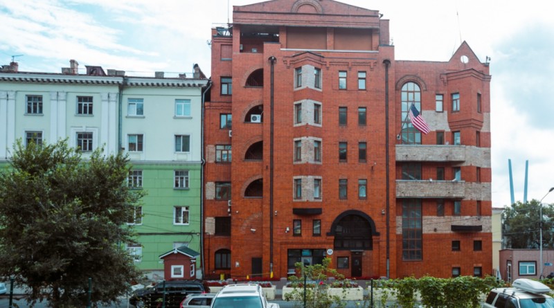 Получаем американскую визу в оптимальный срок и подключаем выгодный тариф на Интернет в США