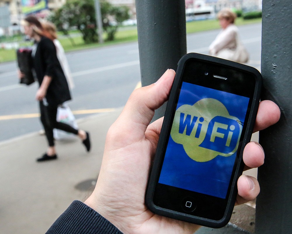 Как не разориться в отпуске из-за своего смартфона и бесплатного Wi-Fi?