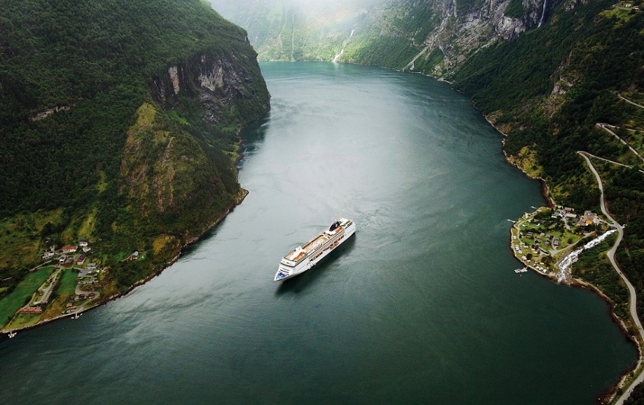 Нерёй-фьорд