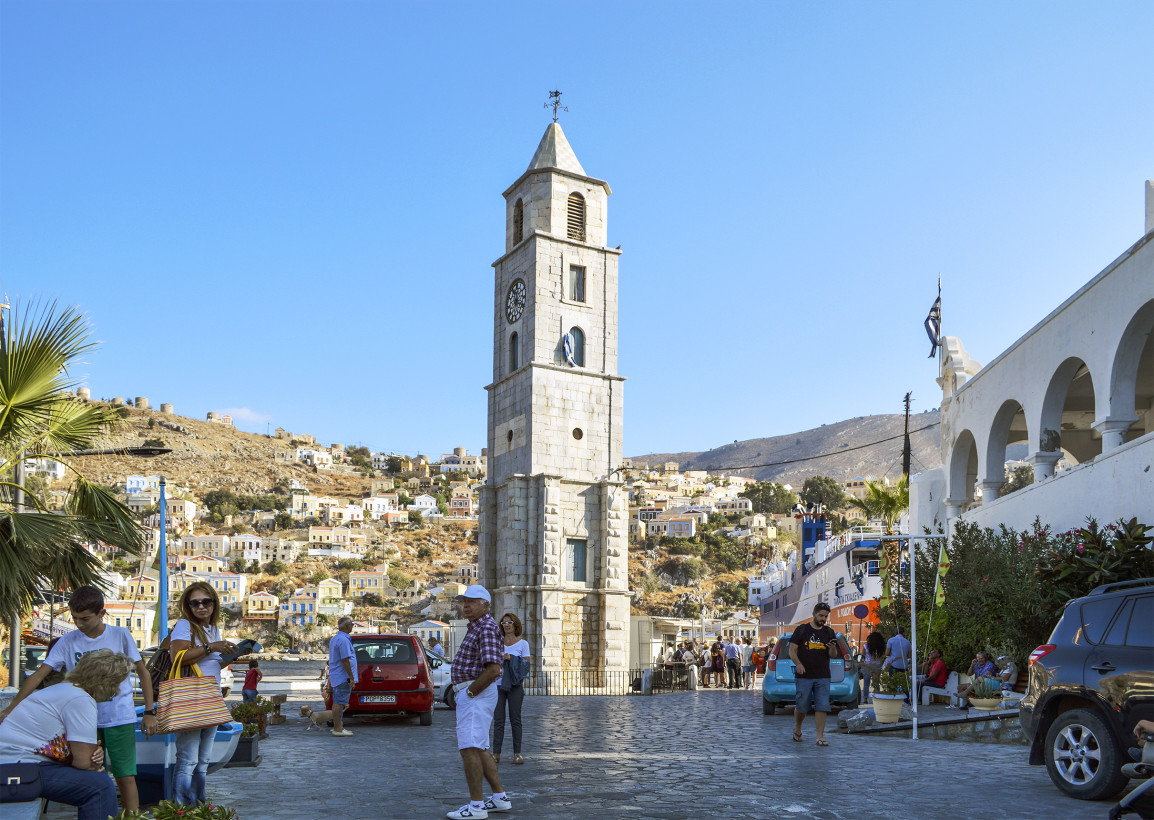 Сими являются: башня с часами