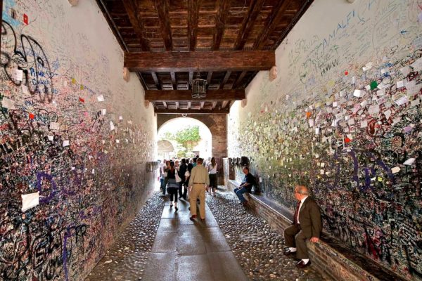 По следам литературных героев