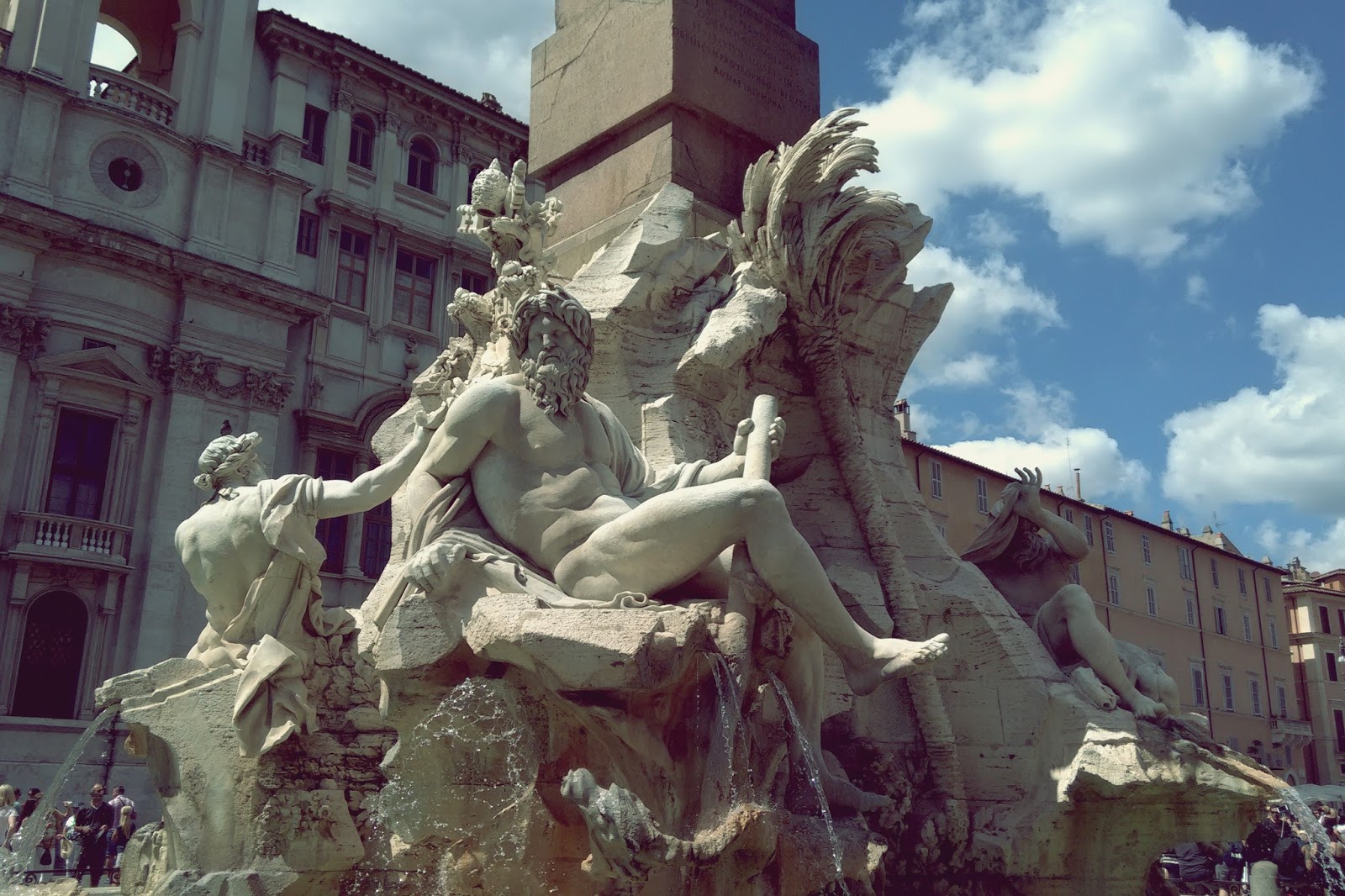 Фонтан дей Кватро Фьюми