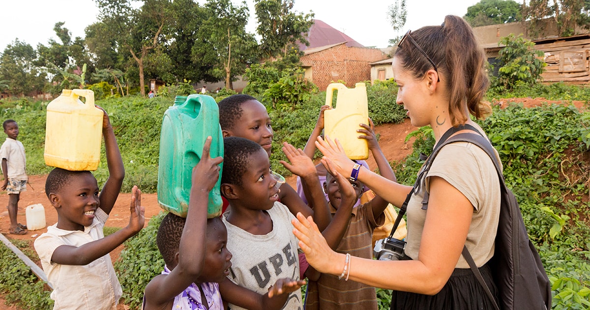 Как стать волонтером и путешествовать