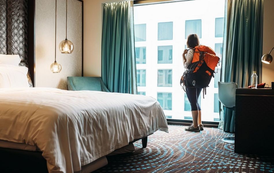 Чего не нужно делать перед выходом из номера?