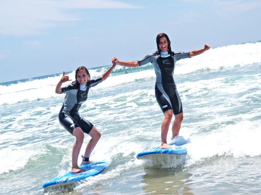 Учим иностранный язык через сказки, танцы и … серфинг